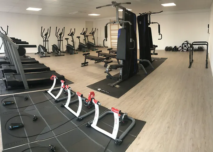 桑巴酒店 3* 滨海略雷特