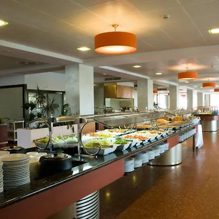 桑巴酒店 3* 滨海略雷特